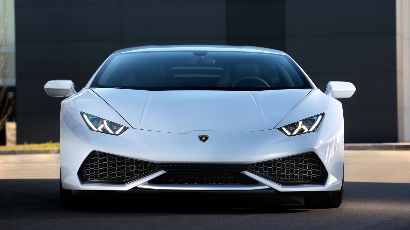 Lamborghini Huracan Front for 1366 x 768 HDTV resolution