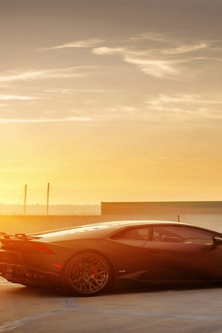 Lamborghini Huracan GMG for 320 x 480 iPhone resolution