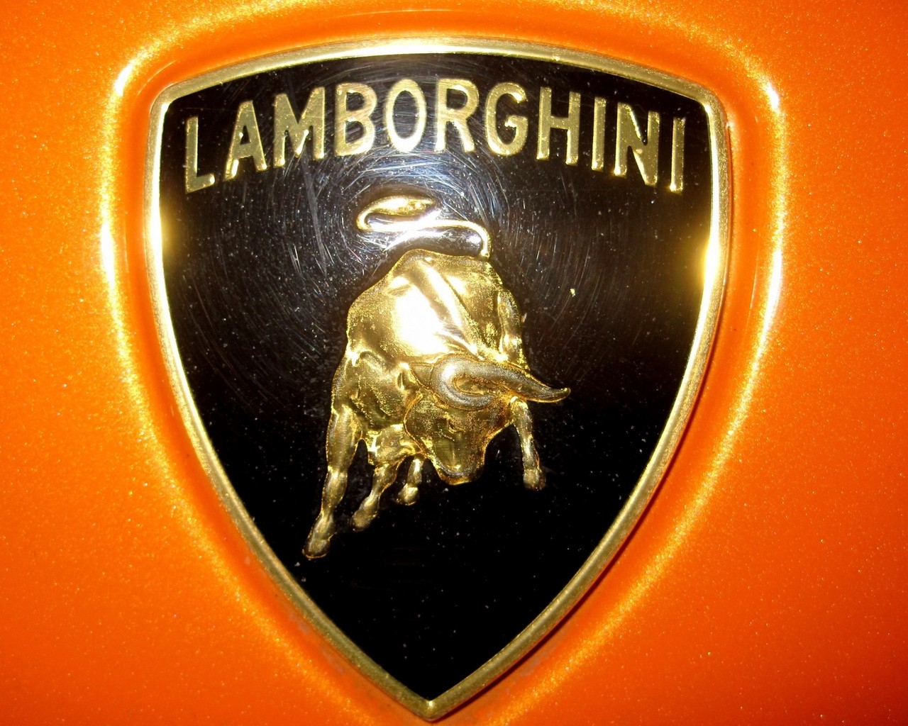 Lamborghini logo for 1280 x 1024 resolution