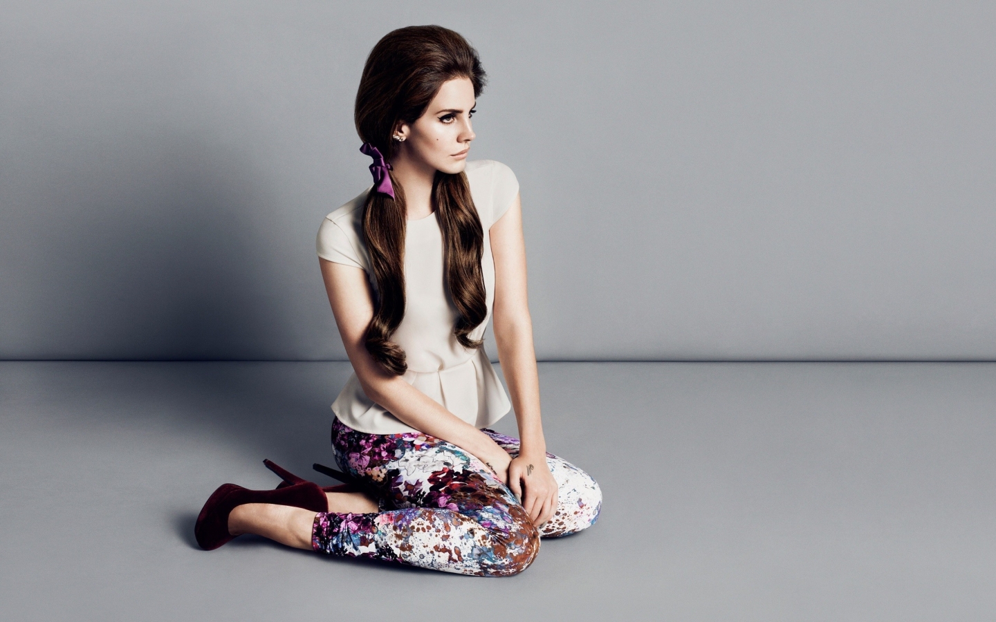Lana Del Rey Cool for 1440 x 900 widescreen resolution