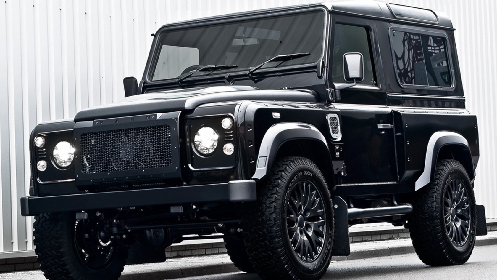 Land Rover Defender Military Edition Kahn Edition for 1680 x 945 HDTV resolution