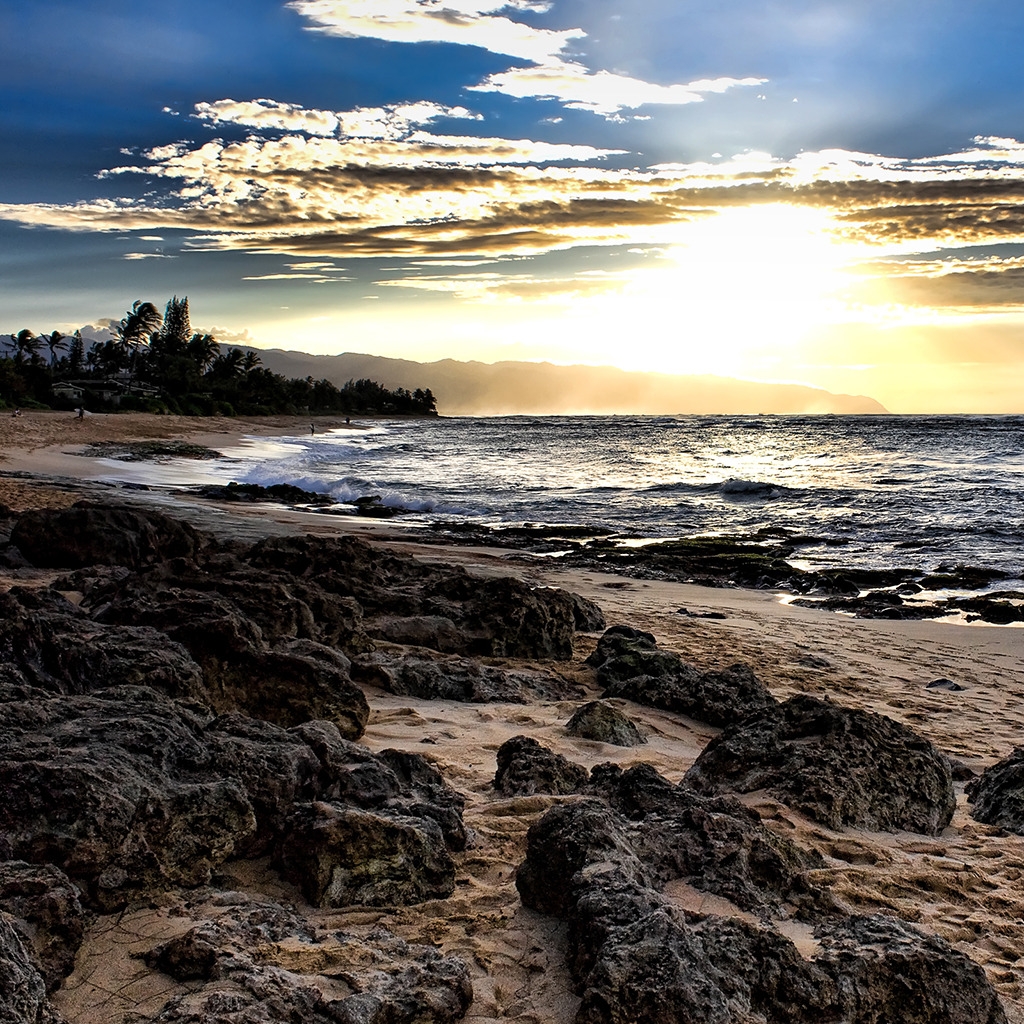 Laniakea Sunset for 1024 x 1024 iPad resolution