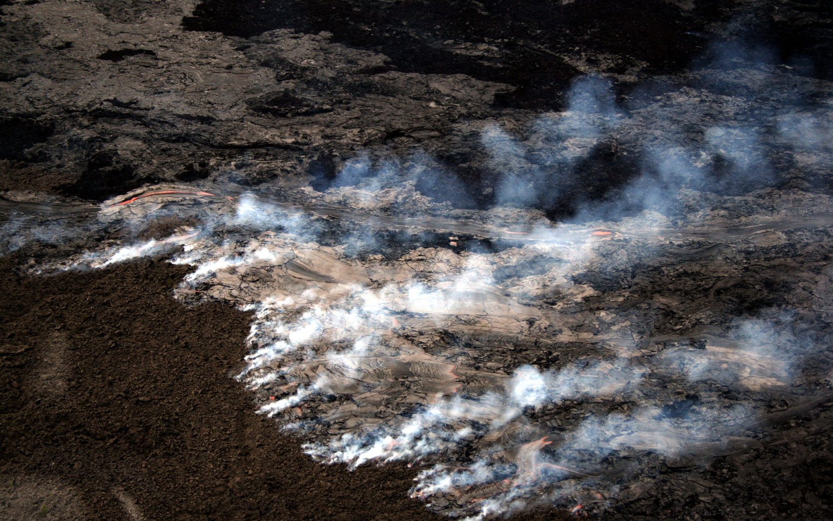 Lava wildfire for 1680 x 1050 widescreen resolution