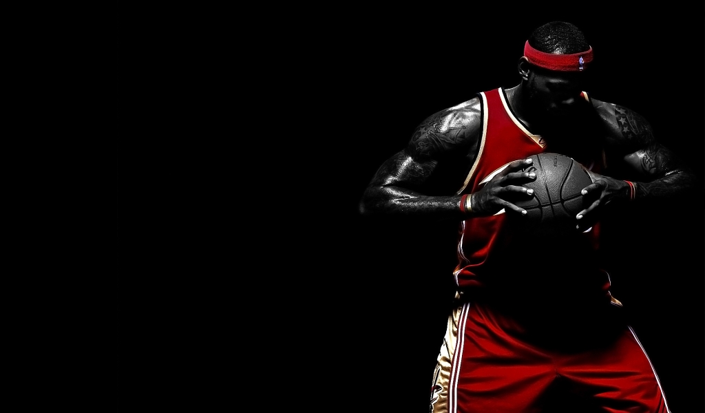 Lebron James Thinking for 1024 x 600 widescreen resolution