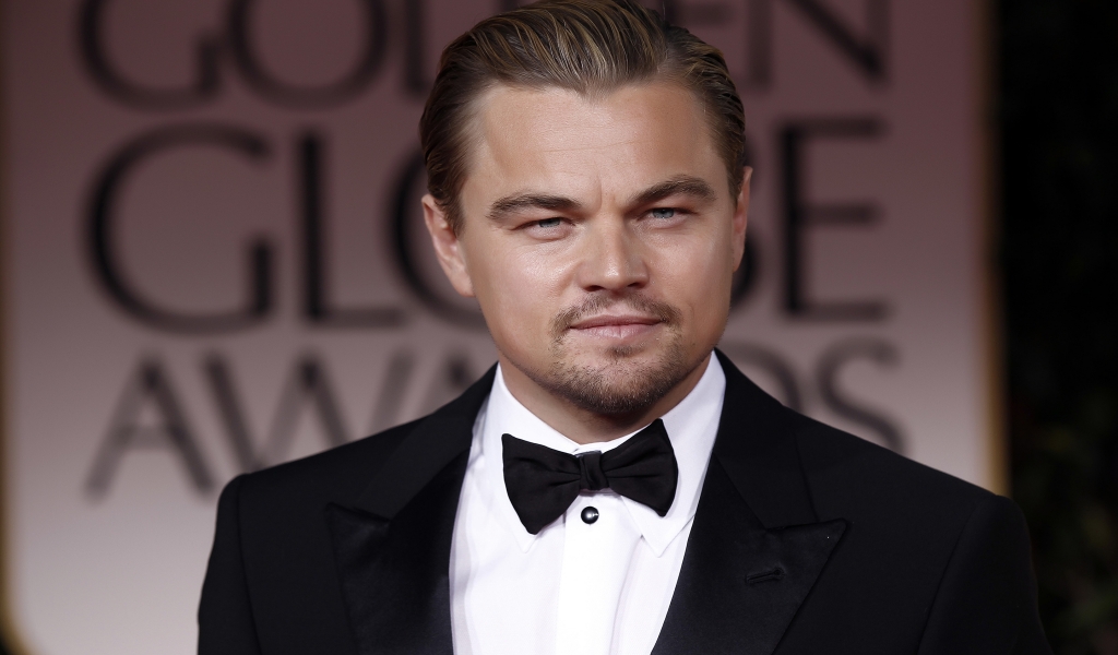 Leonardo DiCaprio in Tuxedo for 1024 x 600 widescreen resolution