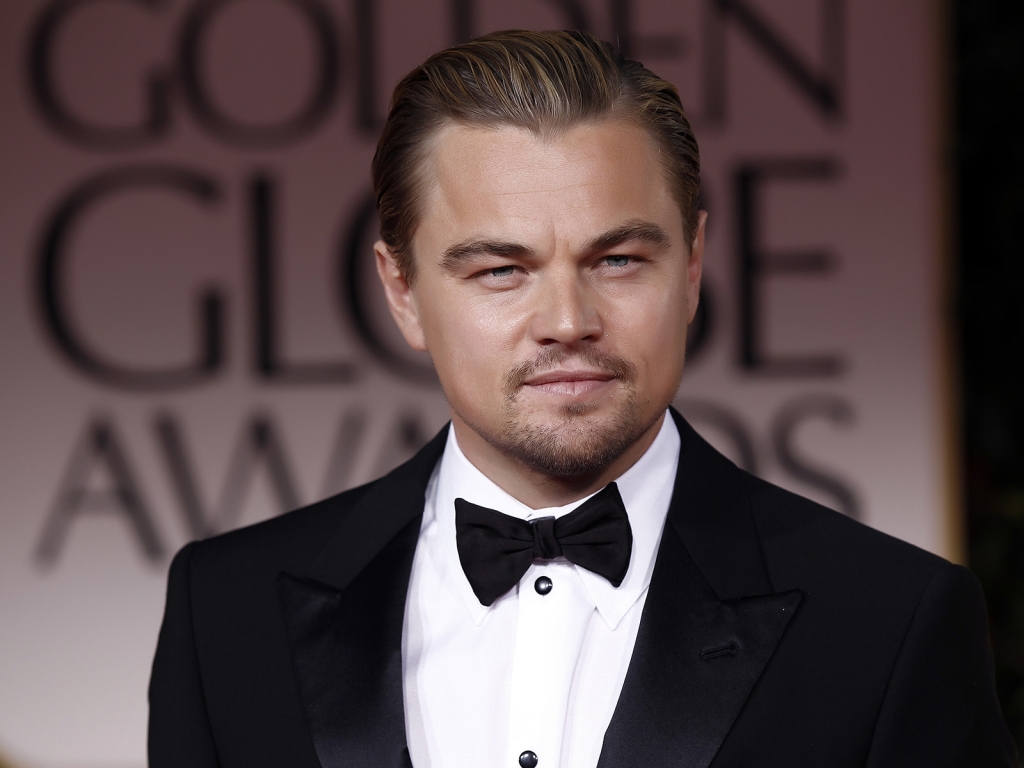 Leonardo DiCaprio in Tuxedo for 1024 x 768 resolution
