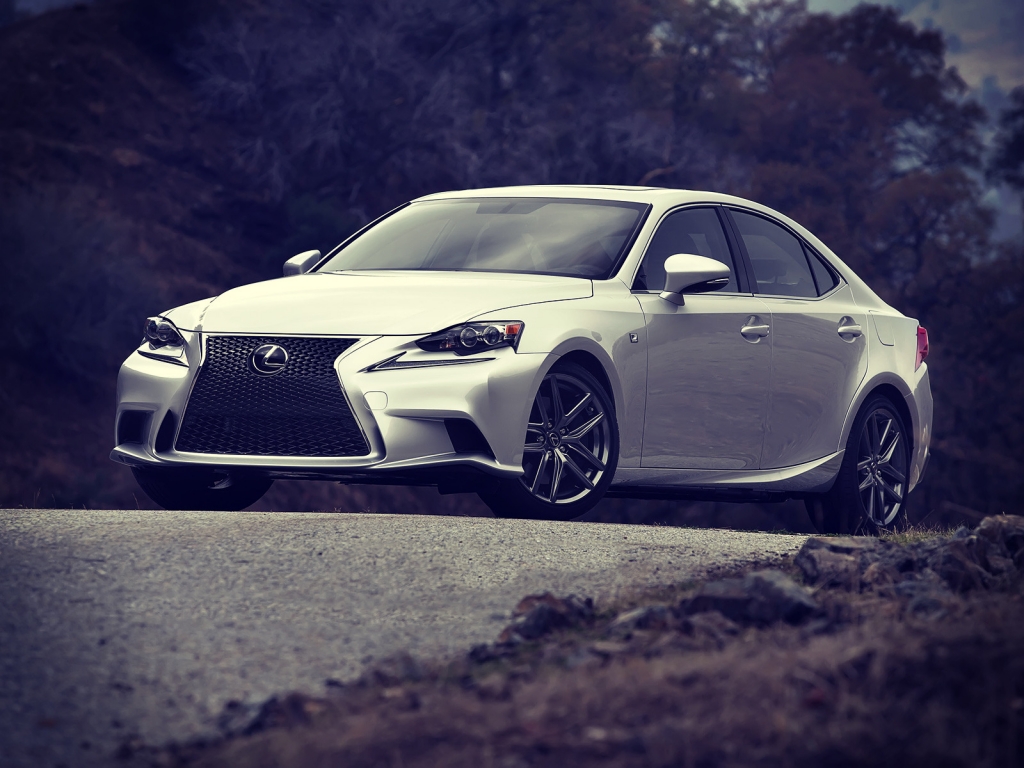 Lexus IS 2014 for 1024 x 768 resolution