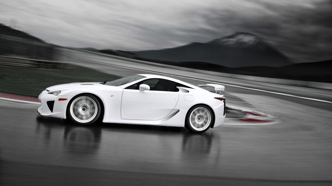Lexus LFA White Side Angle Speed for 1366 x 768 HDTV resolution