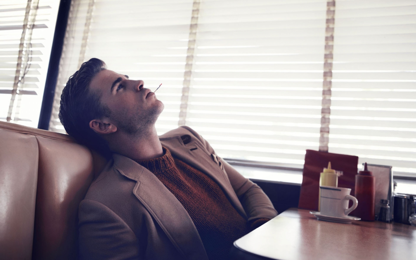 Liam Hemsworth for 1440 x 900 widescreen resolution