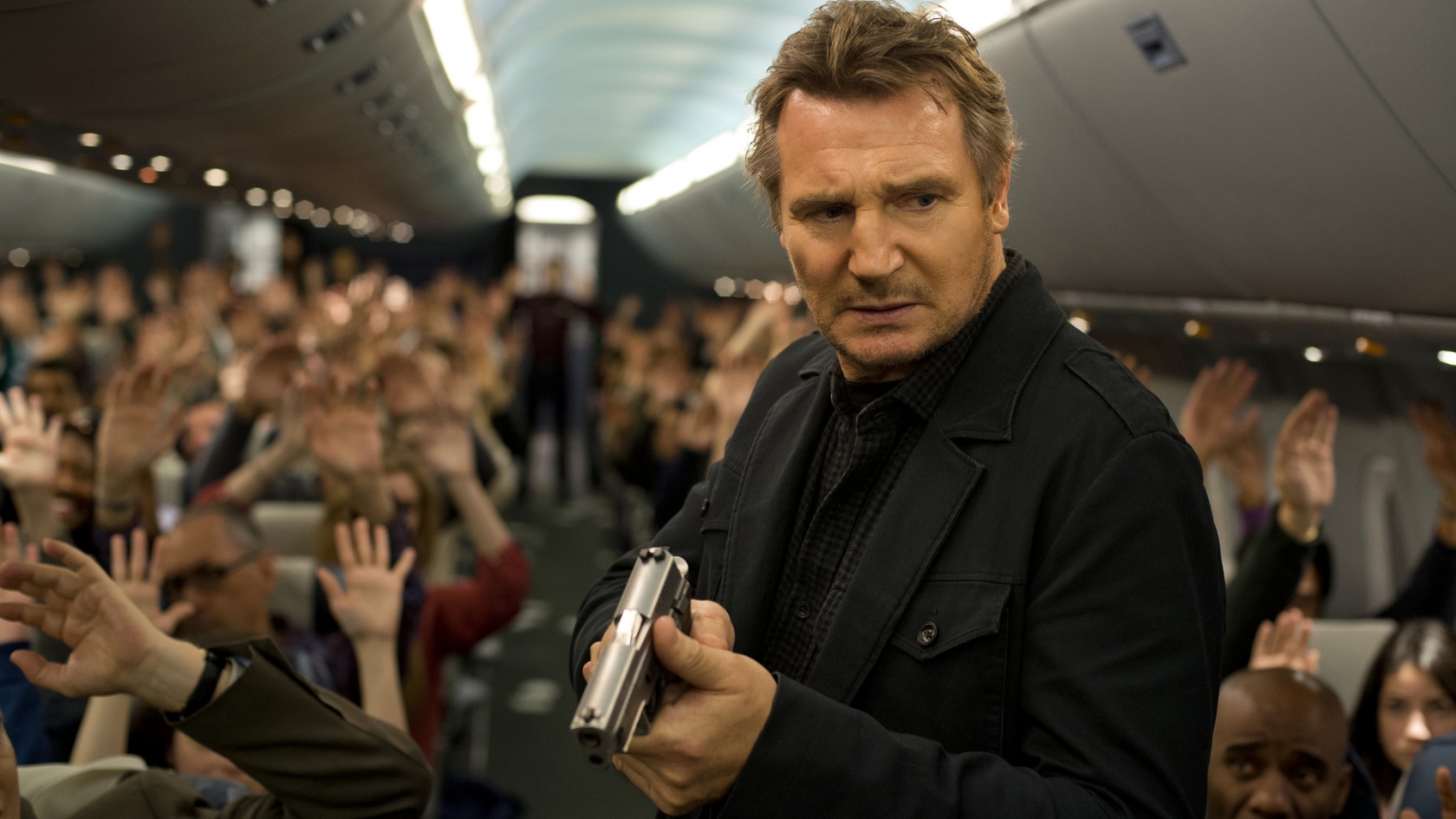 Liam Neeson Non Stop Movie for 1680 x 945 HDTV resolution