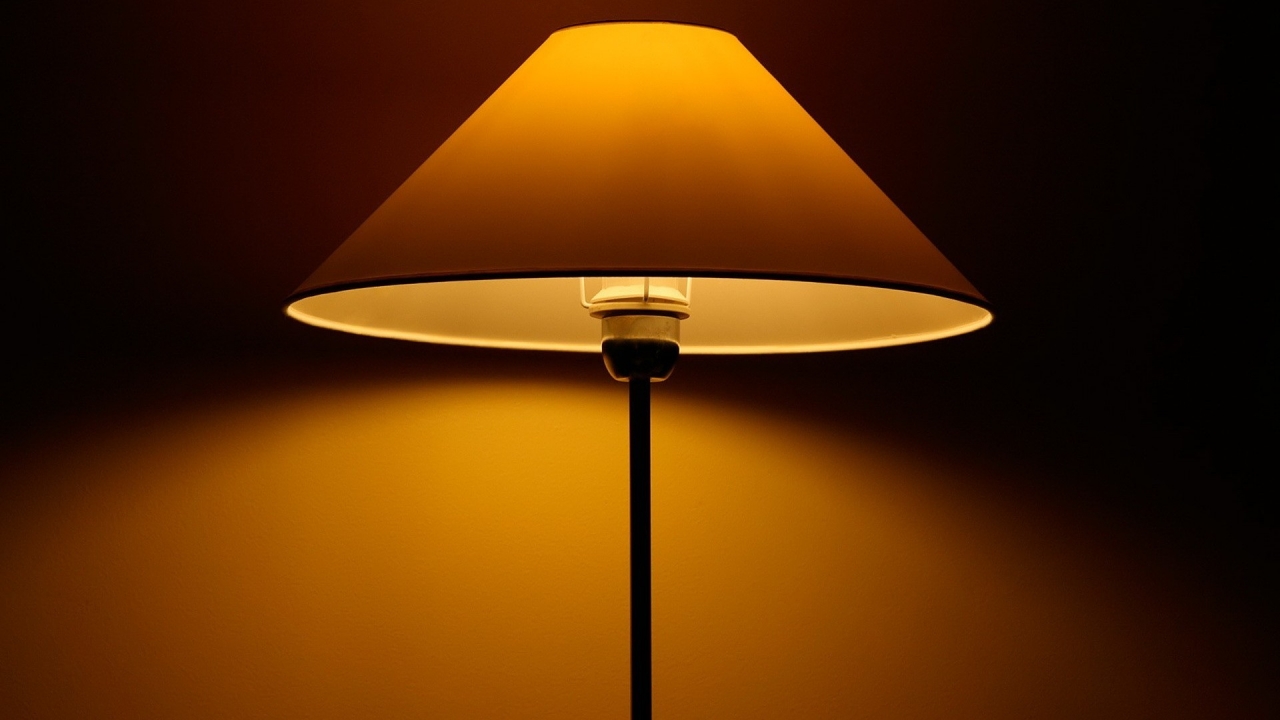 Lighted Lamp for 1280 x 720 HDTV 720p resolution