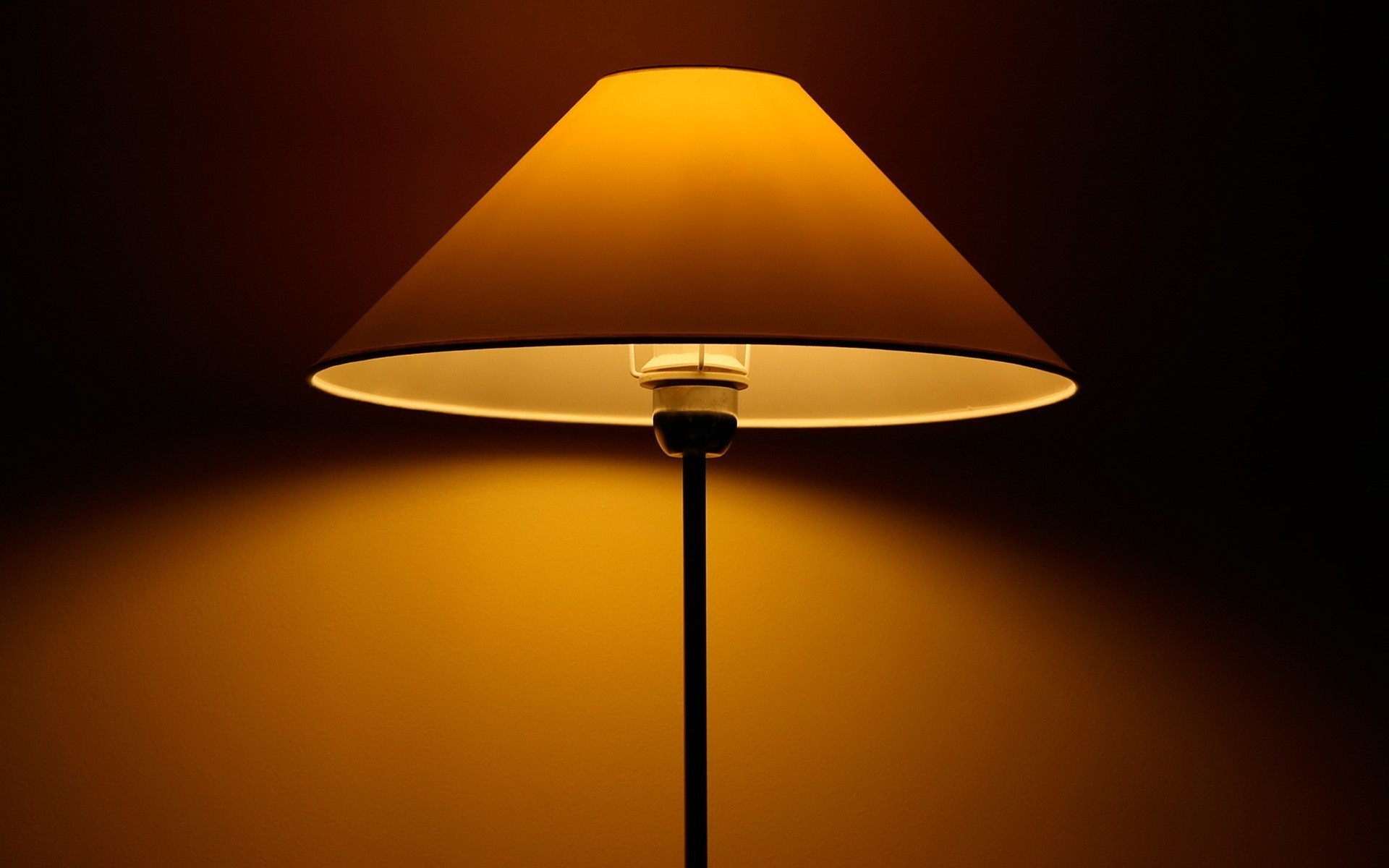 Lighted Lamp for 1920 x 1200 widescreen resolution