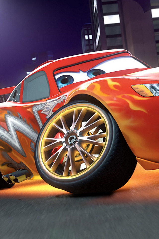 Lightning McQueen for 640 x 960 iPhone 4 resolution