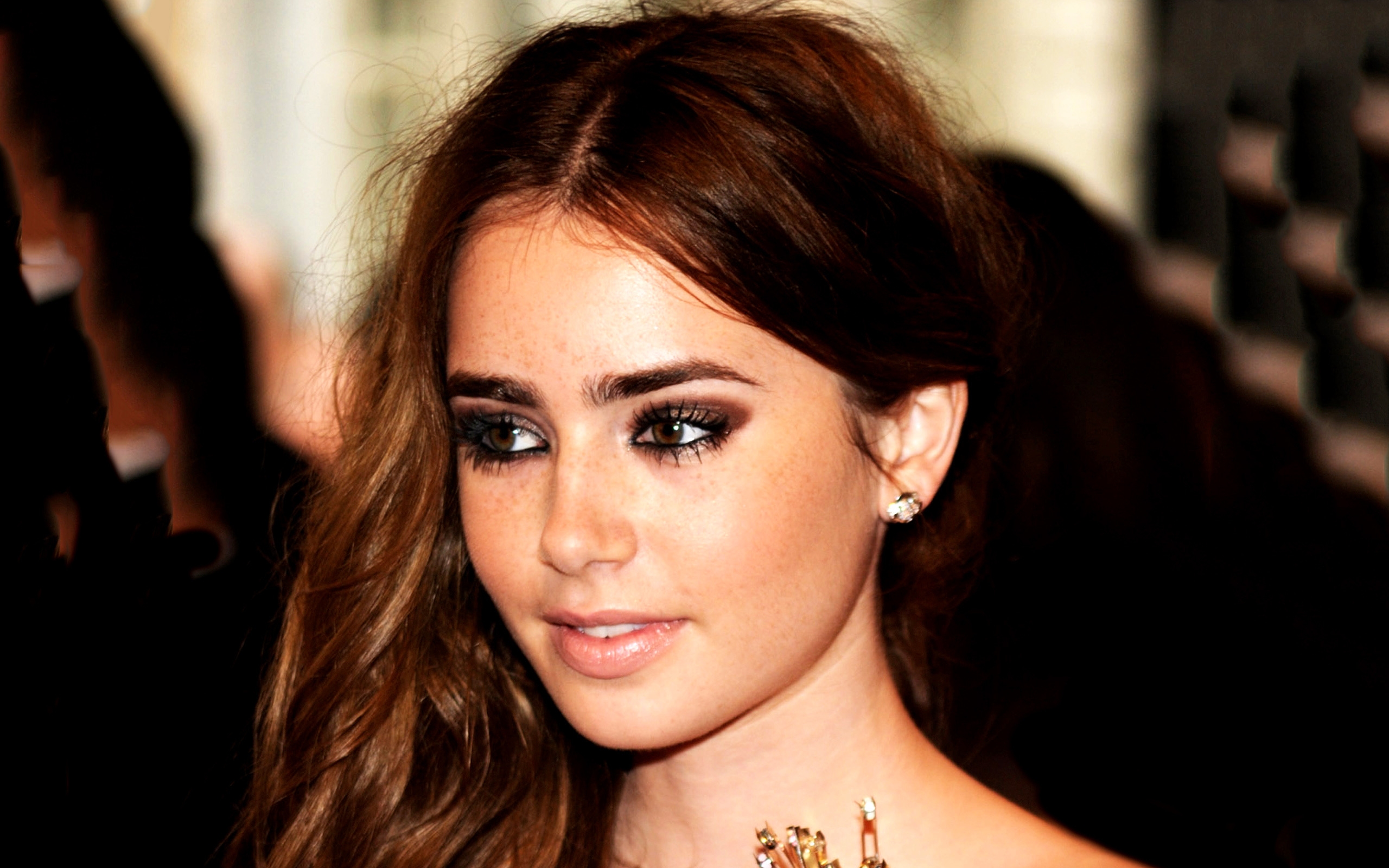 Lily Jane Collins for 2560 x 1600 widescreen resolution