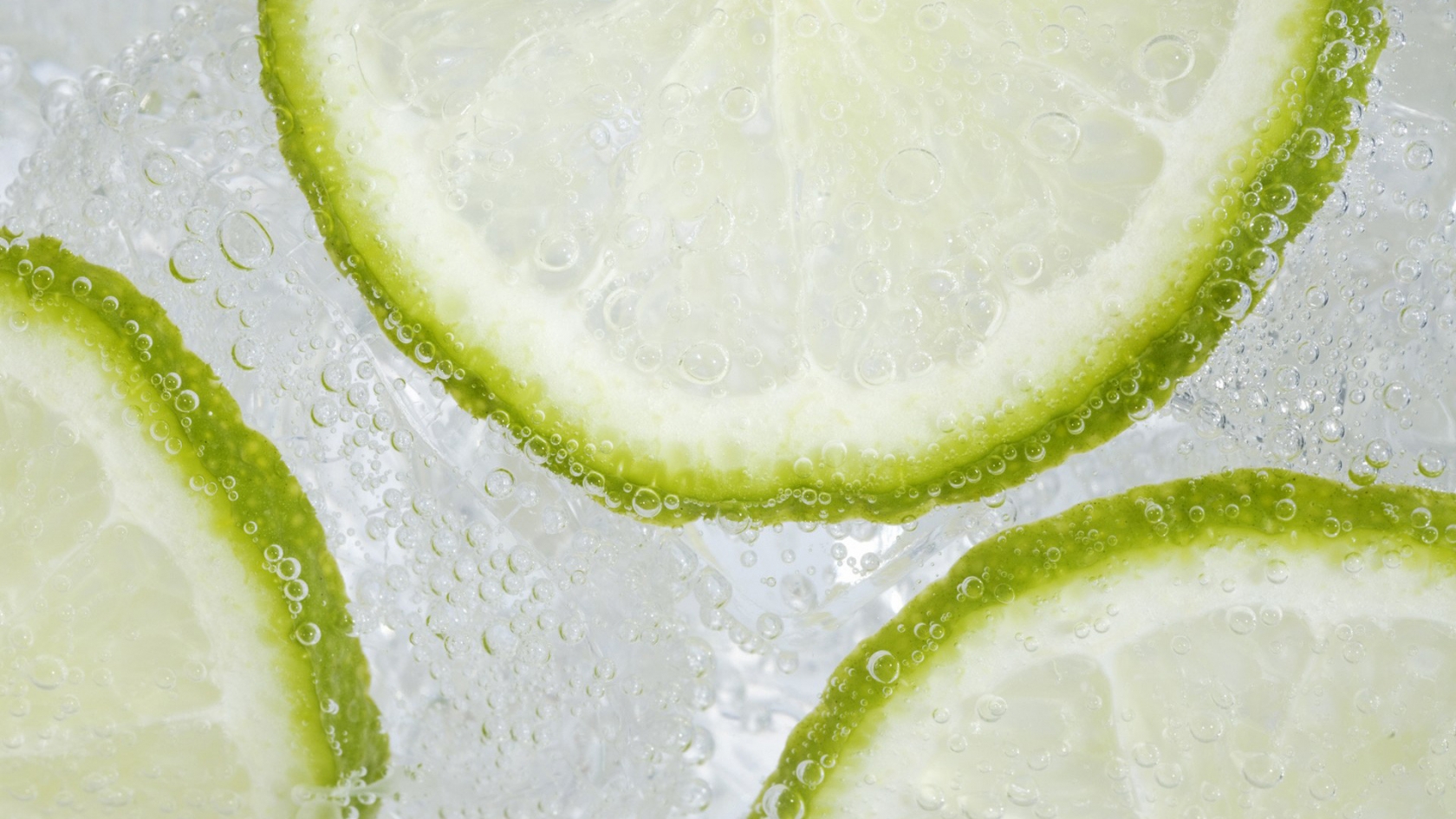 Limes in Mineral Water for 1680 x 945 HDTV resolution