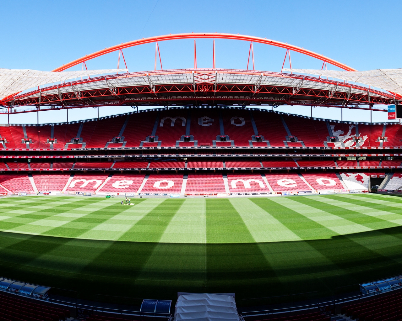 Lisbon Stadium for 1280 x 1024 resolution
