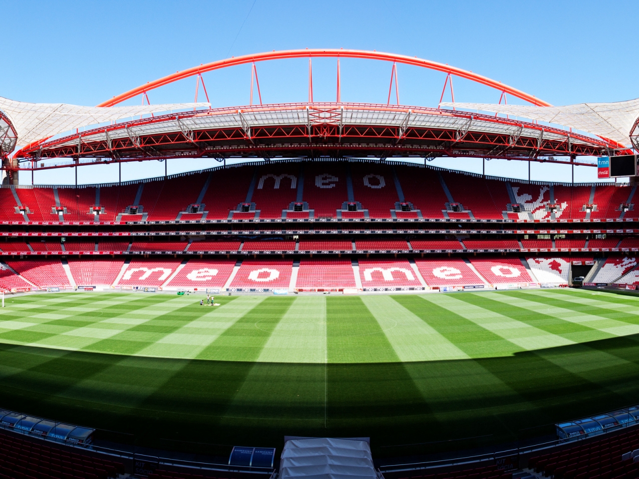 Lisbon Stadium for 1280 x 960 resolution