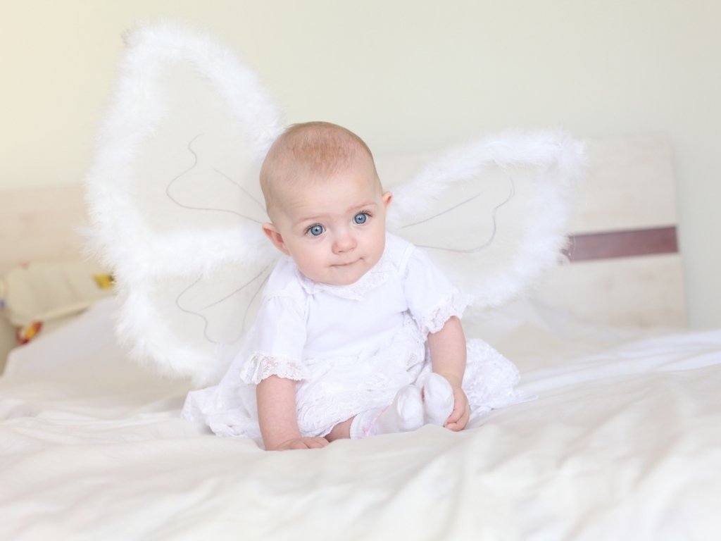 Little Angel for 1024 x 768 resolution