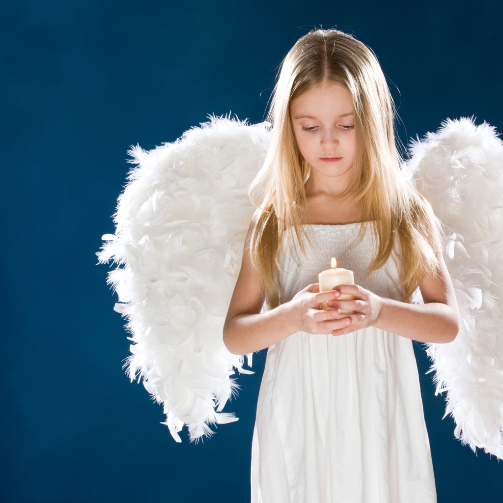 Little Angel Girl for 1024 x 1024 iPad resolution