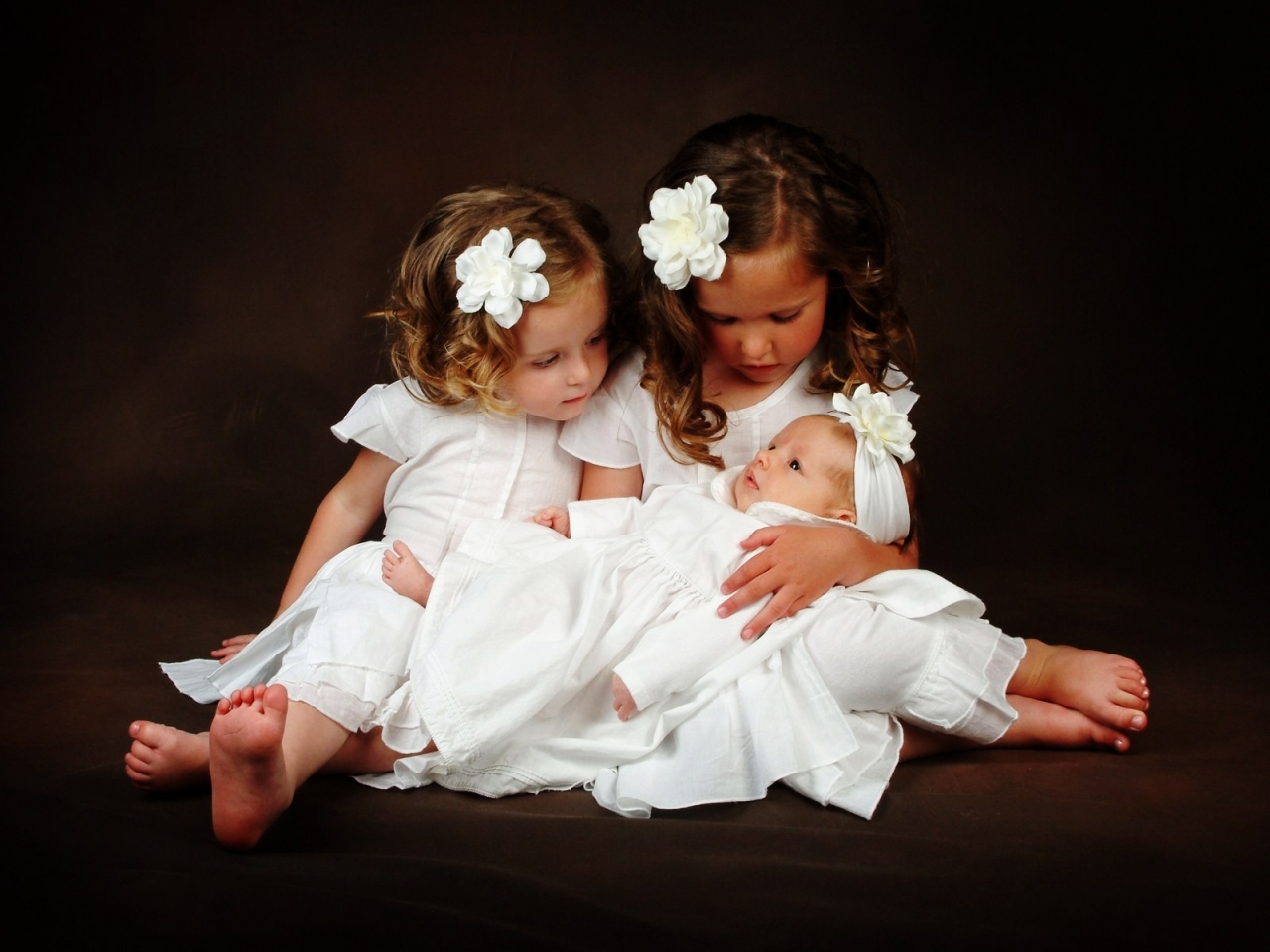 Little Girls for 1280 x 960 resolution