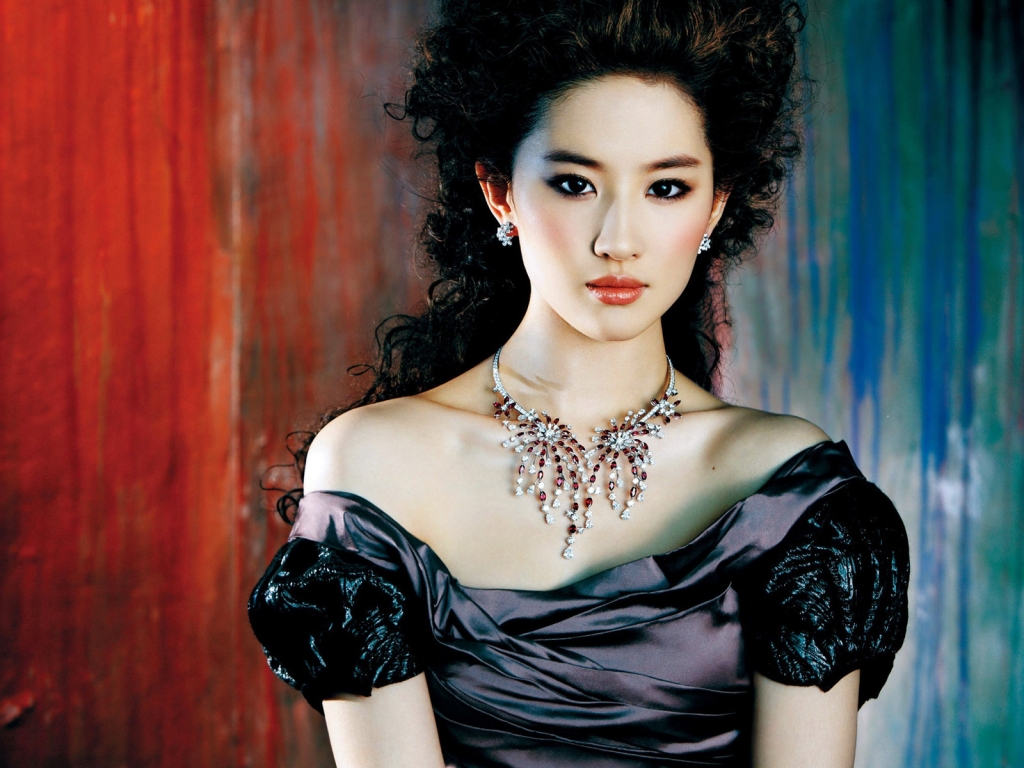 Liu Yifei for 1024 x 768 resolution