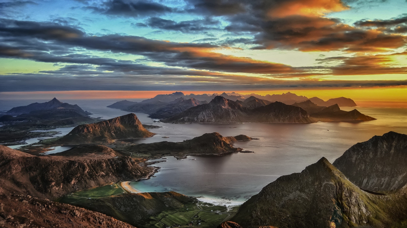 Lofoten Islands Sunset for 1366 x 768 HDTV resolution