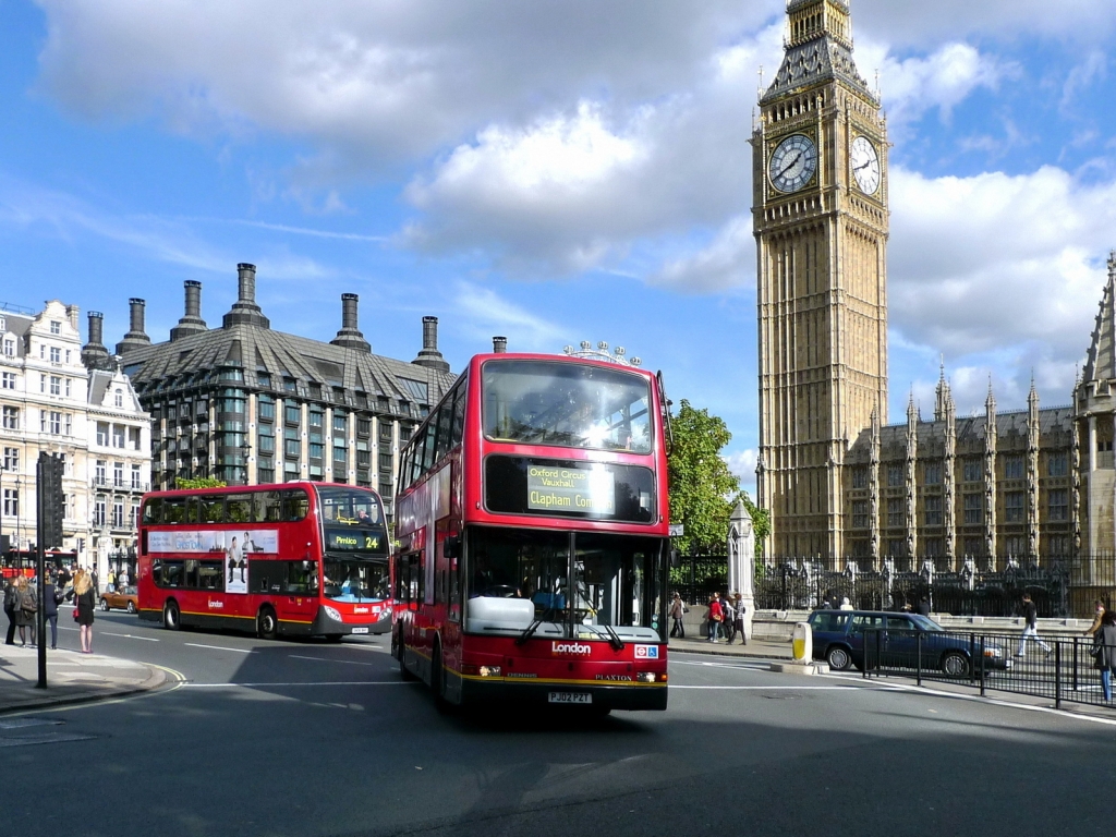 London Buses for 1024 x 768 resolution