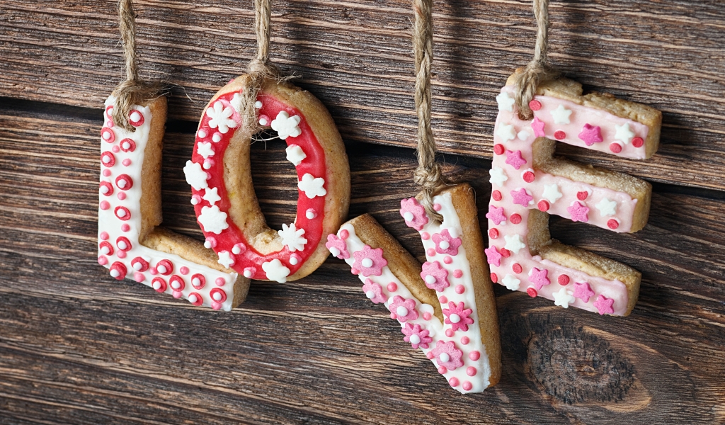 Love Gingerbread Letters for 1024 x 600 widescreen resolution