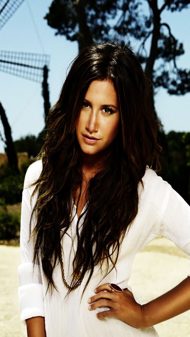 Lovely Ashley Tisdale for 640 x 1136 iPhone 5 resolution