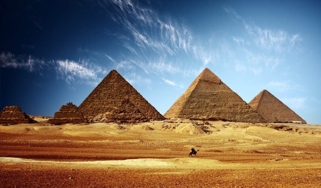 Lovely Egyptian Pyramids for 1024 x 600 widescreen resolution