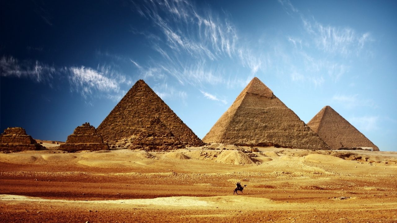 Lovely Egyptian Pyramids for 1280 x 720 HDTV 720p resolution