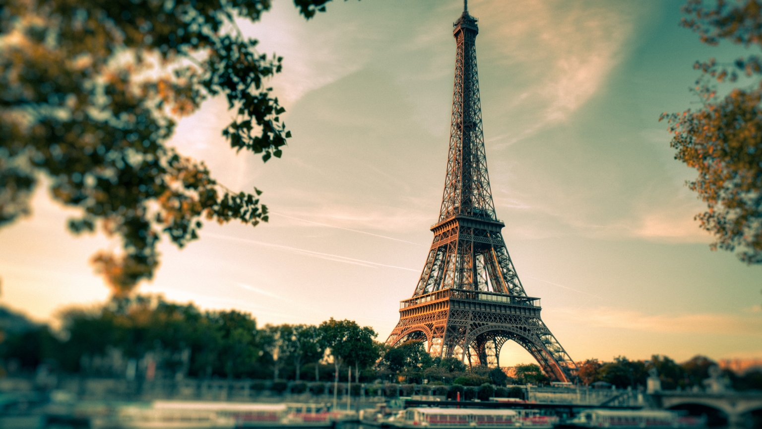 Lovely Eiffel Tower View for 1536 x 864 HDTV resolution