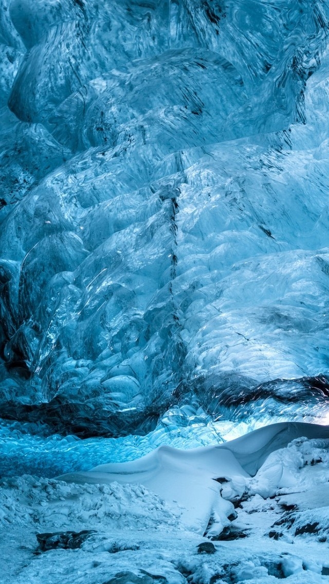 Lovely Ice Cave for 640 x 1136 iPhone 5 resolution