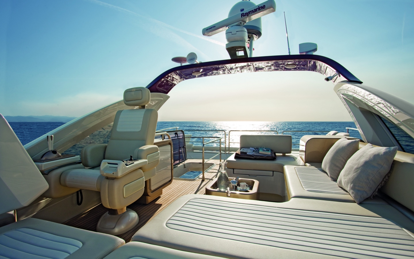 Lovely Luxury Yacht for 1440 x 900 widescreen resolution
