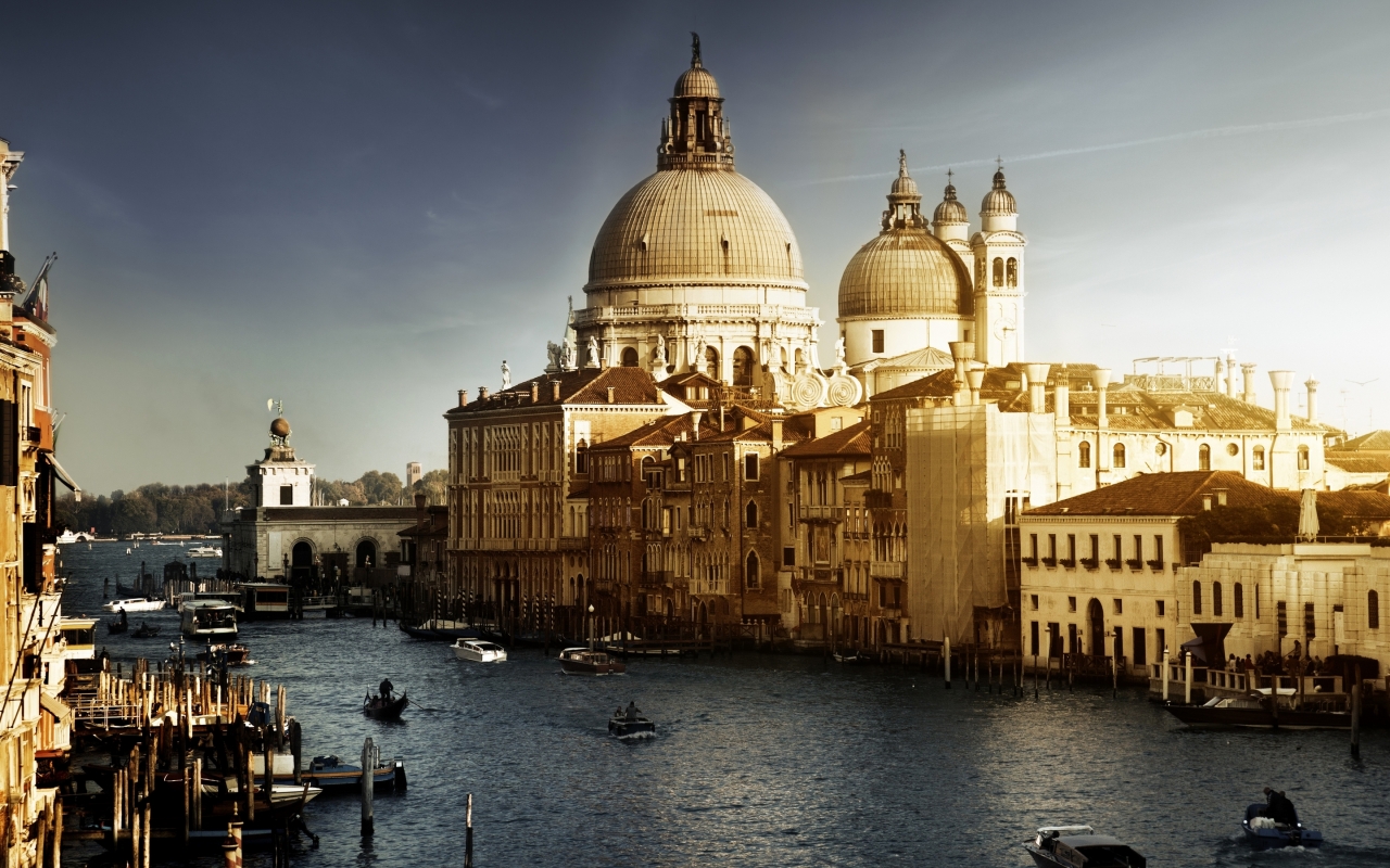 Lovely Venice City Corner for 1280 x 800 widescreen resolution