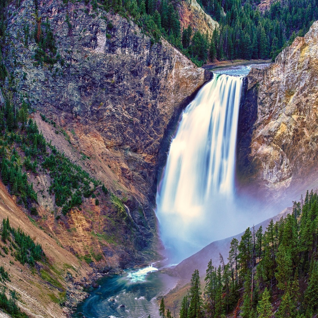 Lower Falls Yellowstone National Park for 1024 x 1024 iPad resolution