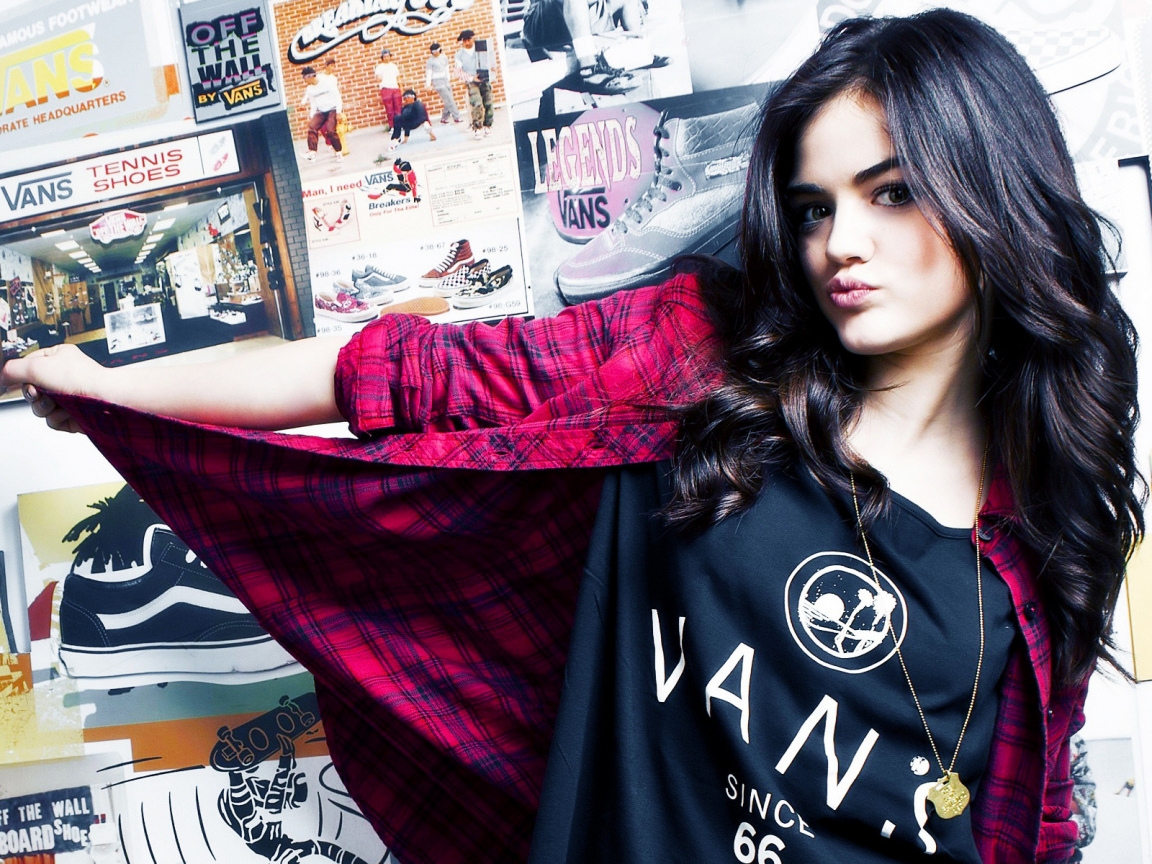 Lucy Hale for 1152 x 864 resolution