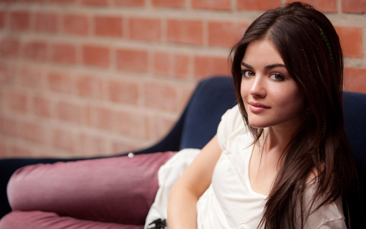 Lucy Hale Relaxing for 1280 x 800 widescreen resolution