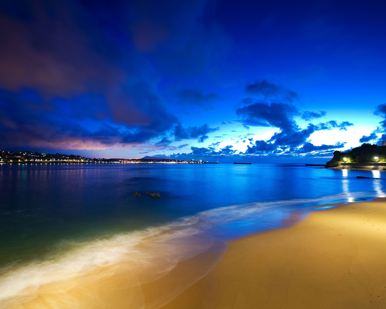 Luxury Beach for 1280 x 1024 resolution