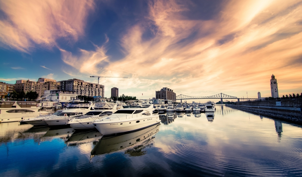 Luxury Boats in Port for 1024 x 600 widescreen resolution