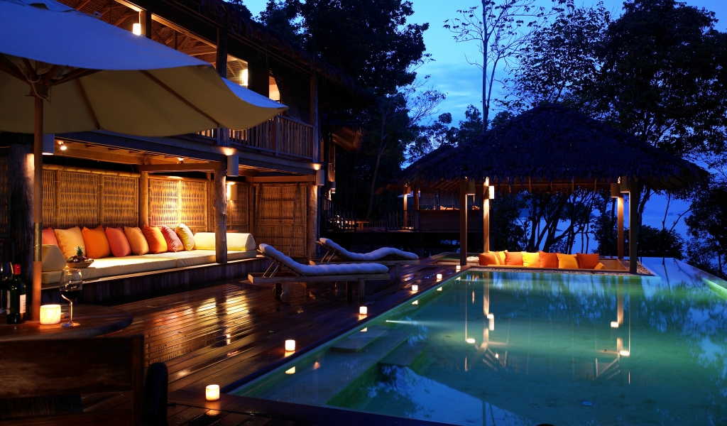 Luxury Sea Resort for 1024 x 600 widescreen resolution