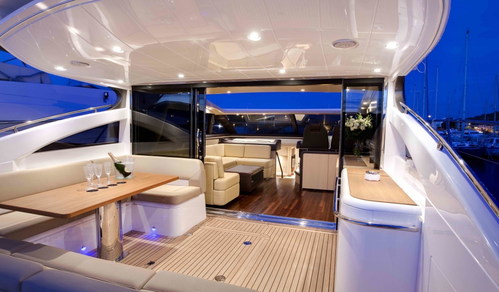 Luxury Yacht Design for 1024 x 600 widescreen resolution