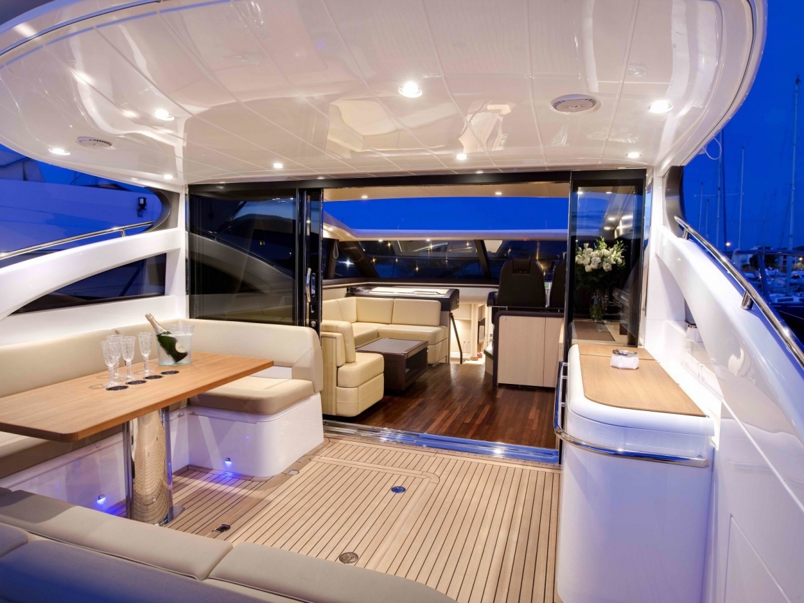Luxury Yacht Design for 1152 x 864 resolution