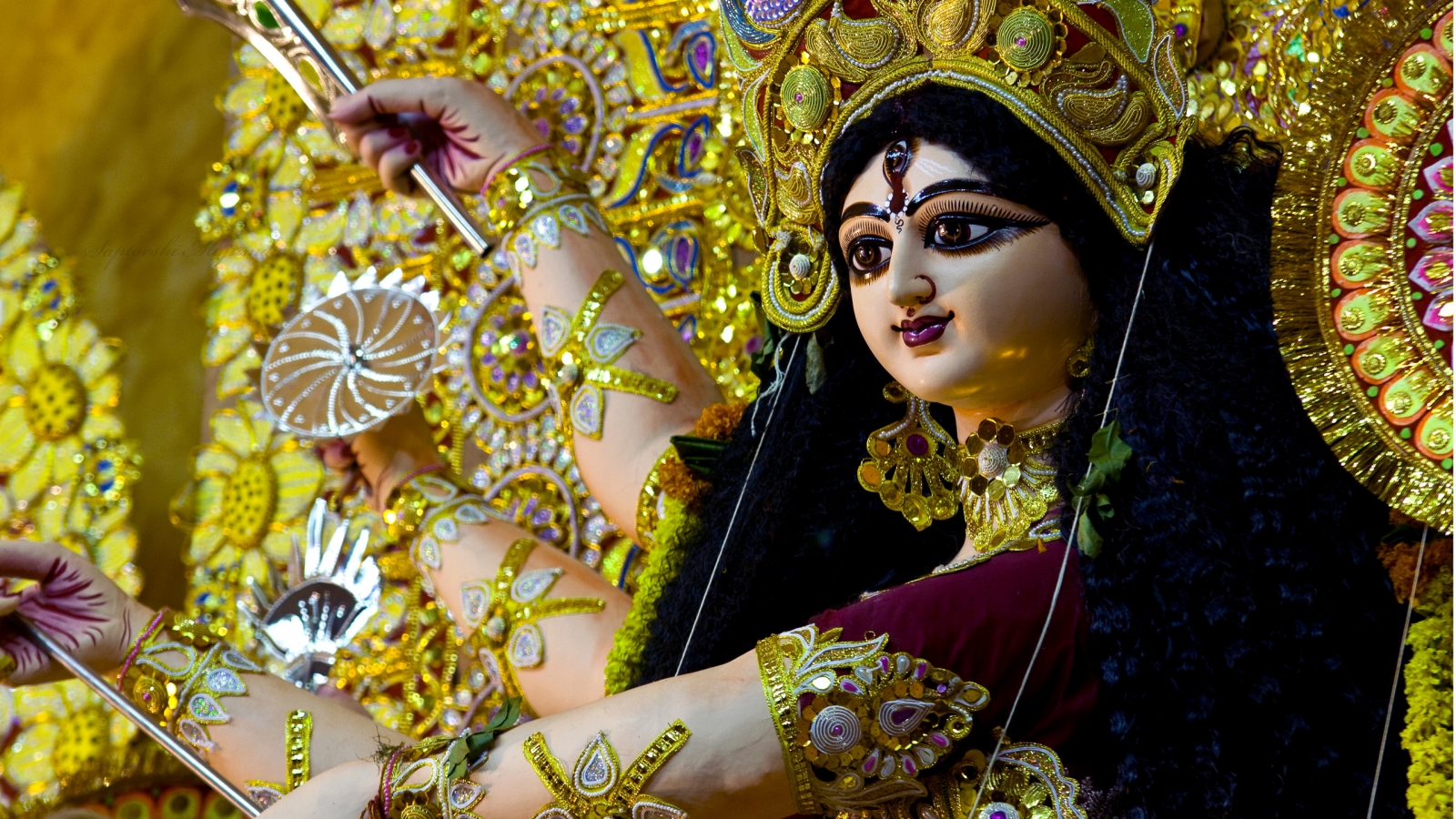Maa Durga for 1600 x 900 HDTV resolution