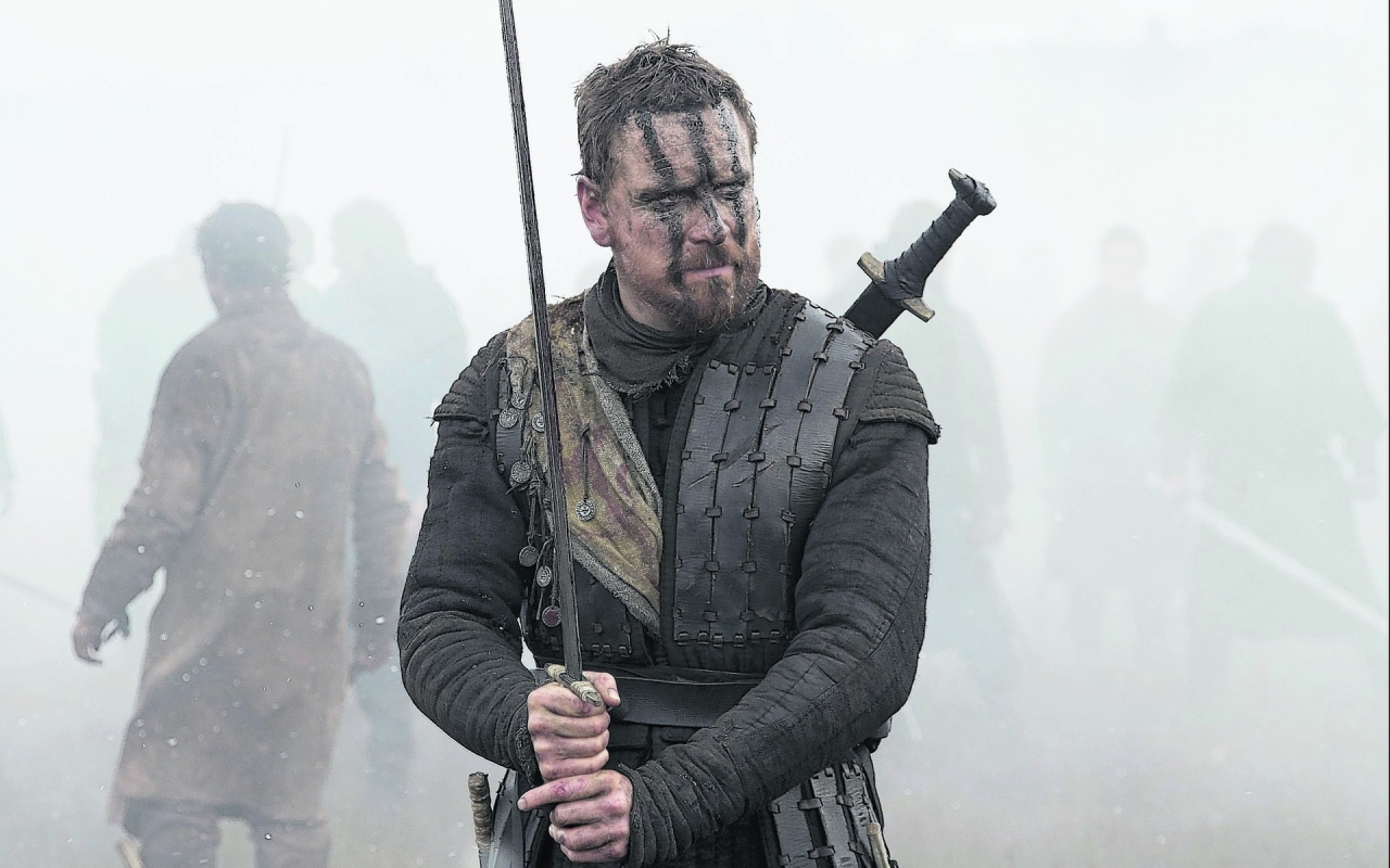 Macbeth in Battle for 1280 x 800 widescreen resolution