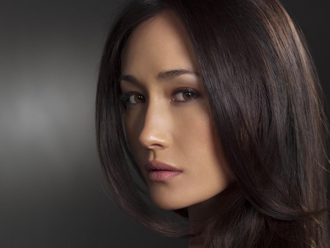 Maggie Q for 1152 x 864 resolution
