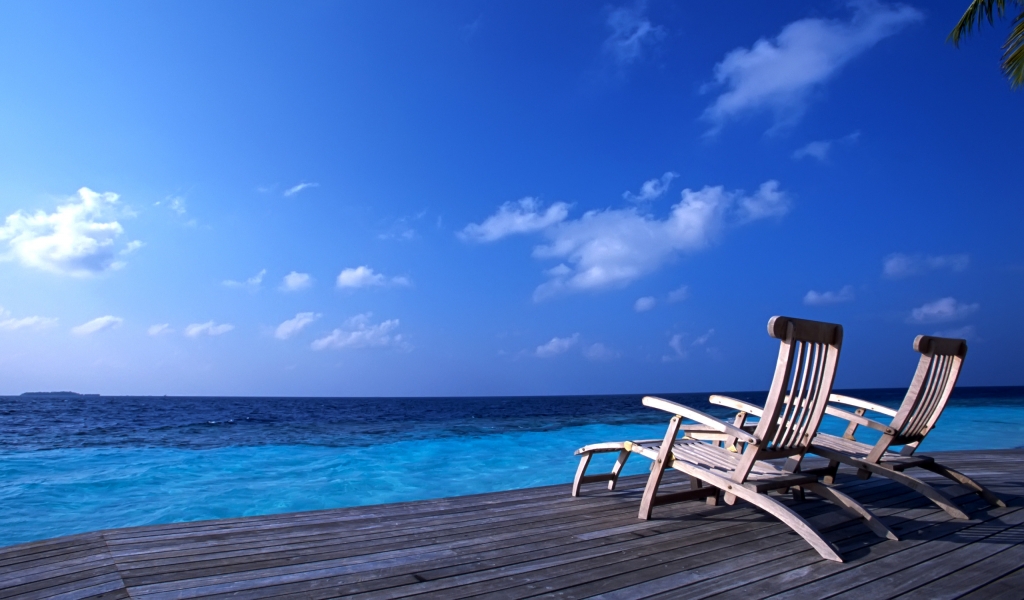 Maldives Beach for 1024 x 600 widescreen resolution