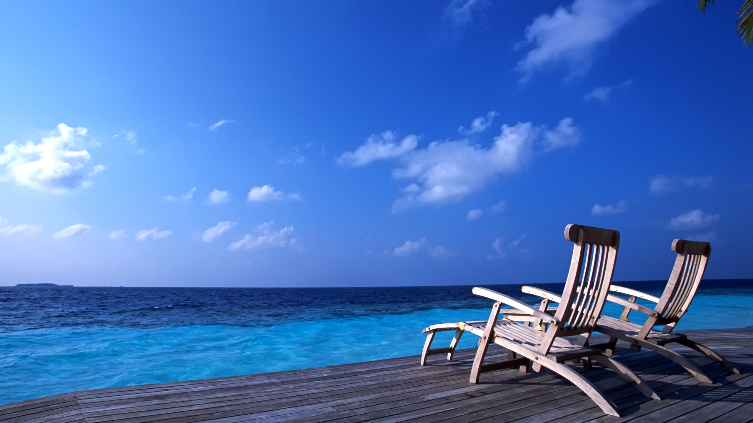 Maldives Beach for 2560x1440 HDTV resolution
