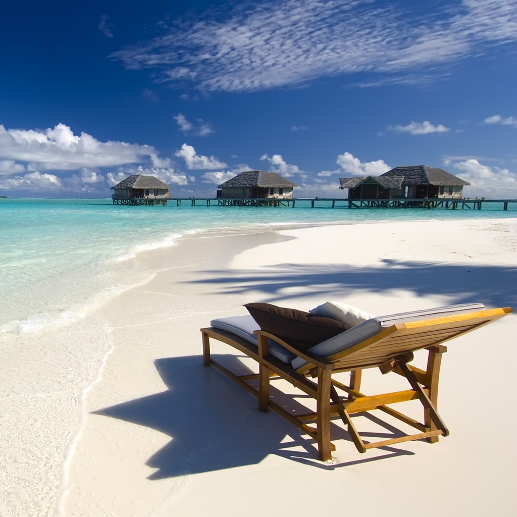 Maldives Conrad Beach for 1024 x 1024 iPad resolution