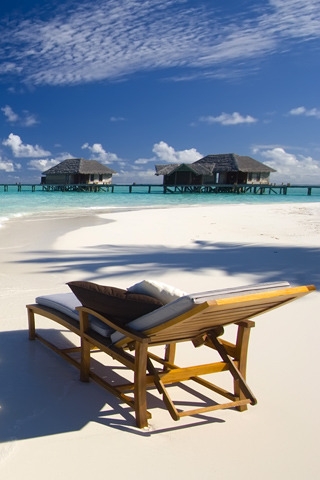 Maldives Conrad Beach for 320 x 480 iPhone resolution